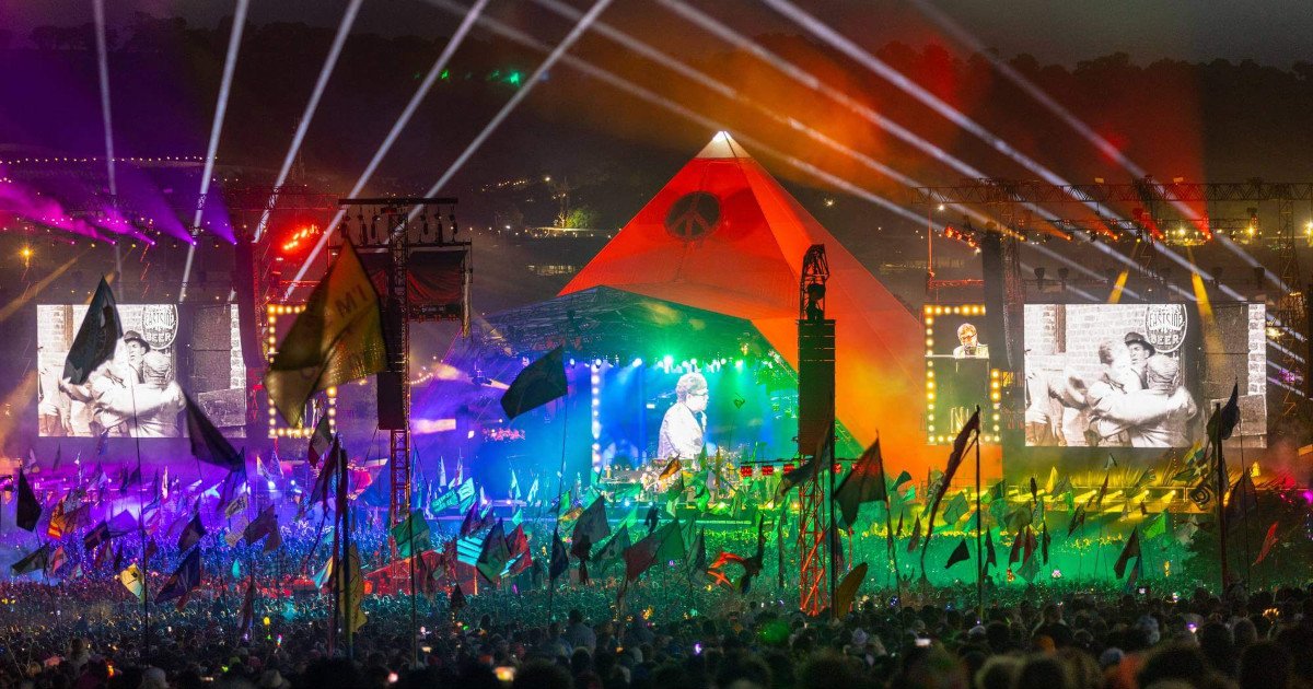 Poor Glastonbury 2025 Headliners Leave Fans Furious Poor Glastonbury 2025 Headliners Leave Fans Furious