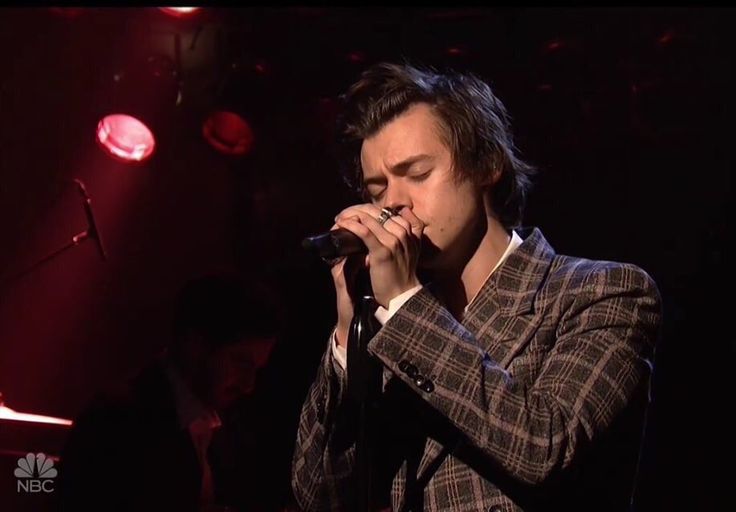 Poor SNL Impression Leaves Harry Styles Disappointed Poor SNL Impression Leaves Harry Styles Disappointed