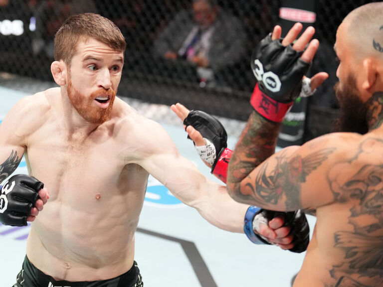 Predicting The UFC Des Moines Winners: A Fighter-by-Fighter Breakdown Predicting The UFC Des Moines Winners: A Fighter-by-Fighter Breakdown