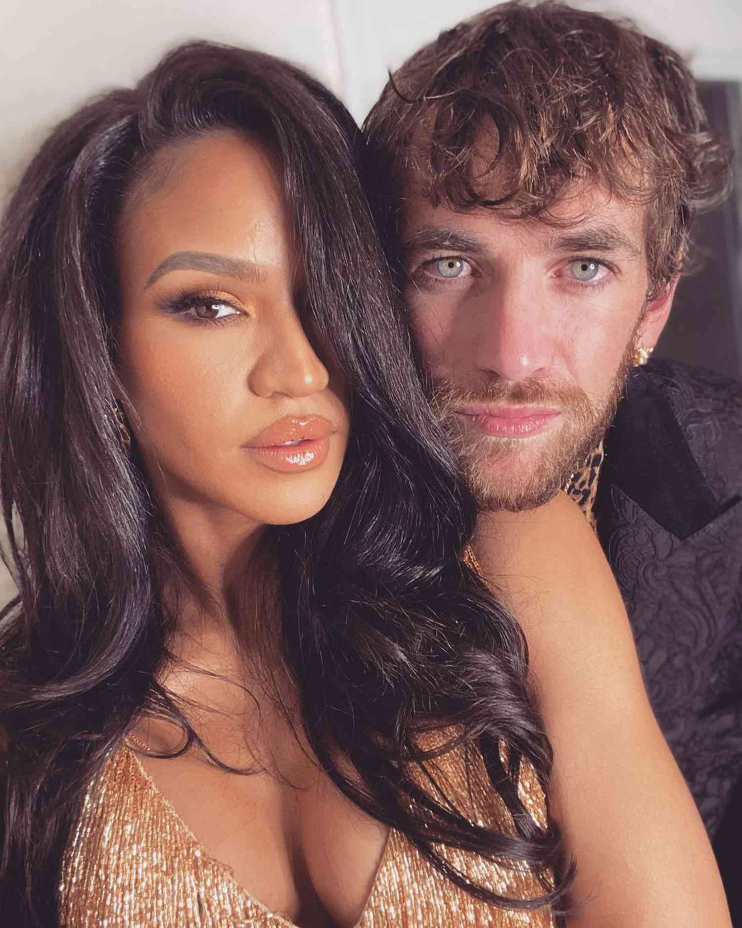 Pregnant Cassie And Husband Alex Fine: Photos From The MobLand Premiere Pregnant Cassie And Husband Alex Fine: Photos From The MobLand Premiere