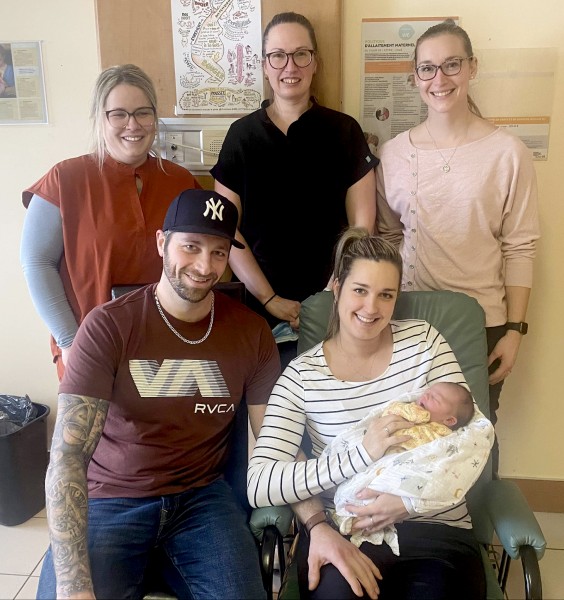 Premier Bébé De L'année : Une Boulangerie Normande Offre Un Cadeau Chocolaté Exceptionnel Premier Bébé De L'année : Une Boulangerie Normande Offre Un Cadeau Chocolaté Exceptionnel