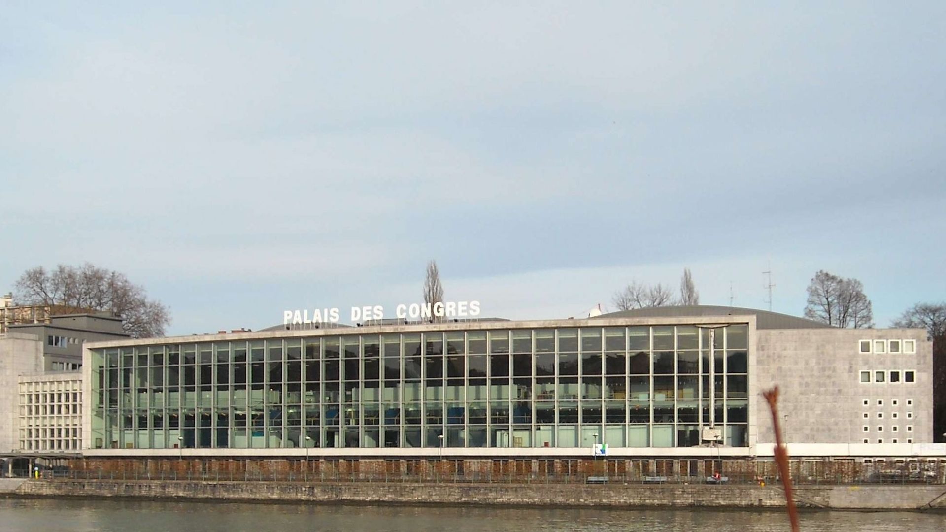 Quel Avenir Pour Les Anciens Locaux De La RTBF Au Palais Des Congrès De Liège ? Quel Avenir Pour Les Anciens Locaux De La RTBF Au Palais Des Congrès De Liège ?