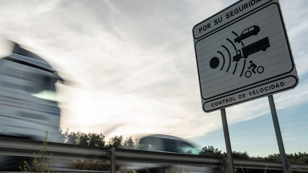 Radars En Zaragoza 2025: Guía Completa De Radares Fijos, Móviles Y De Tramo