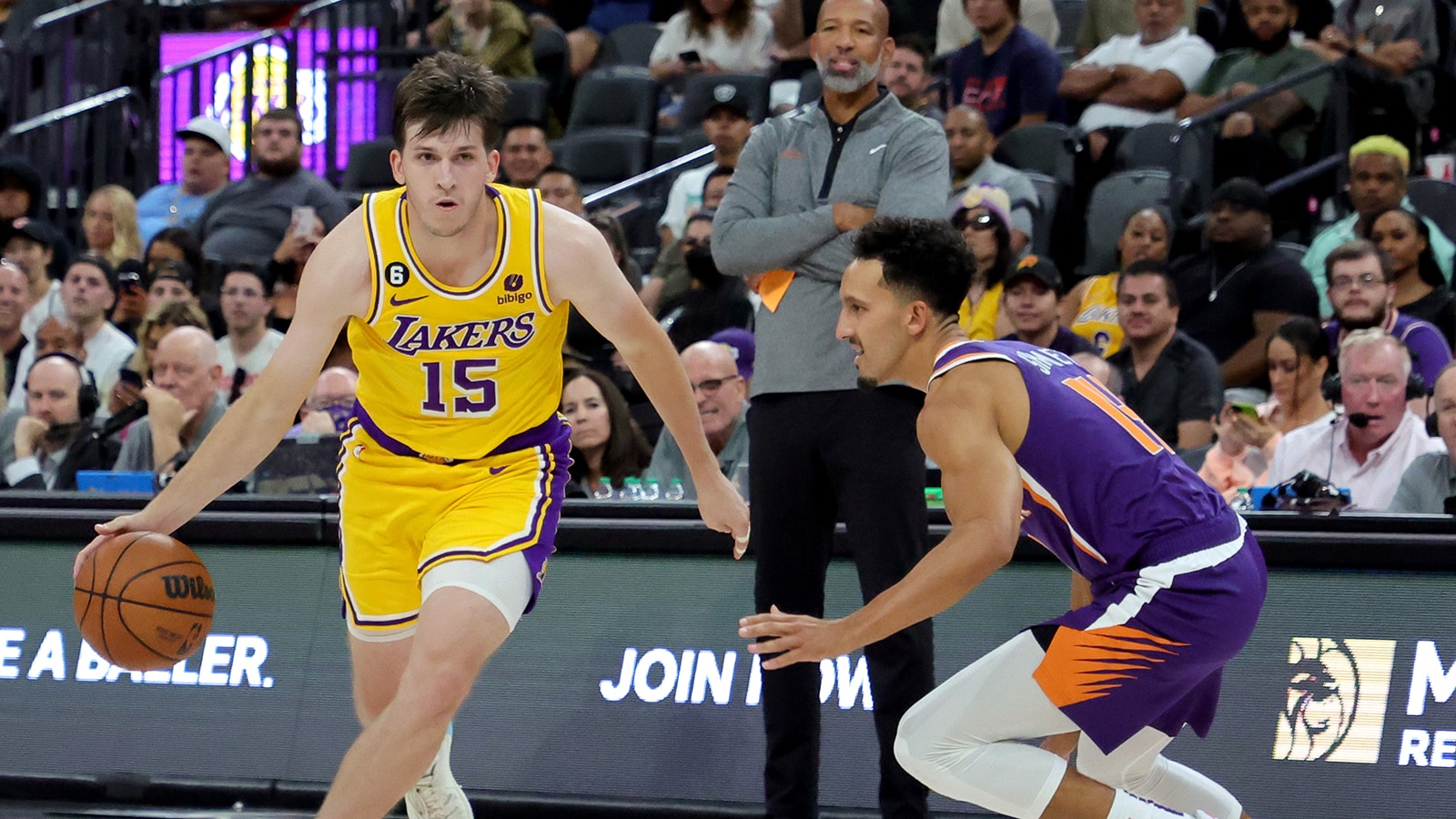 Randle's Physicality: A Defining Factor For The Lakers And Timberwolves Randle's Physicality: A Defining Factor For The Lakers And Timberwolves