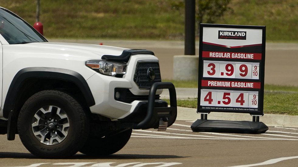 Record Low Gas Prices Predicted For Memorial Day Weekend Record Low Gas Prices Predicted For Memorial Day Weekend