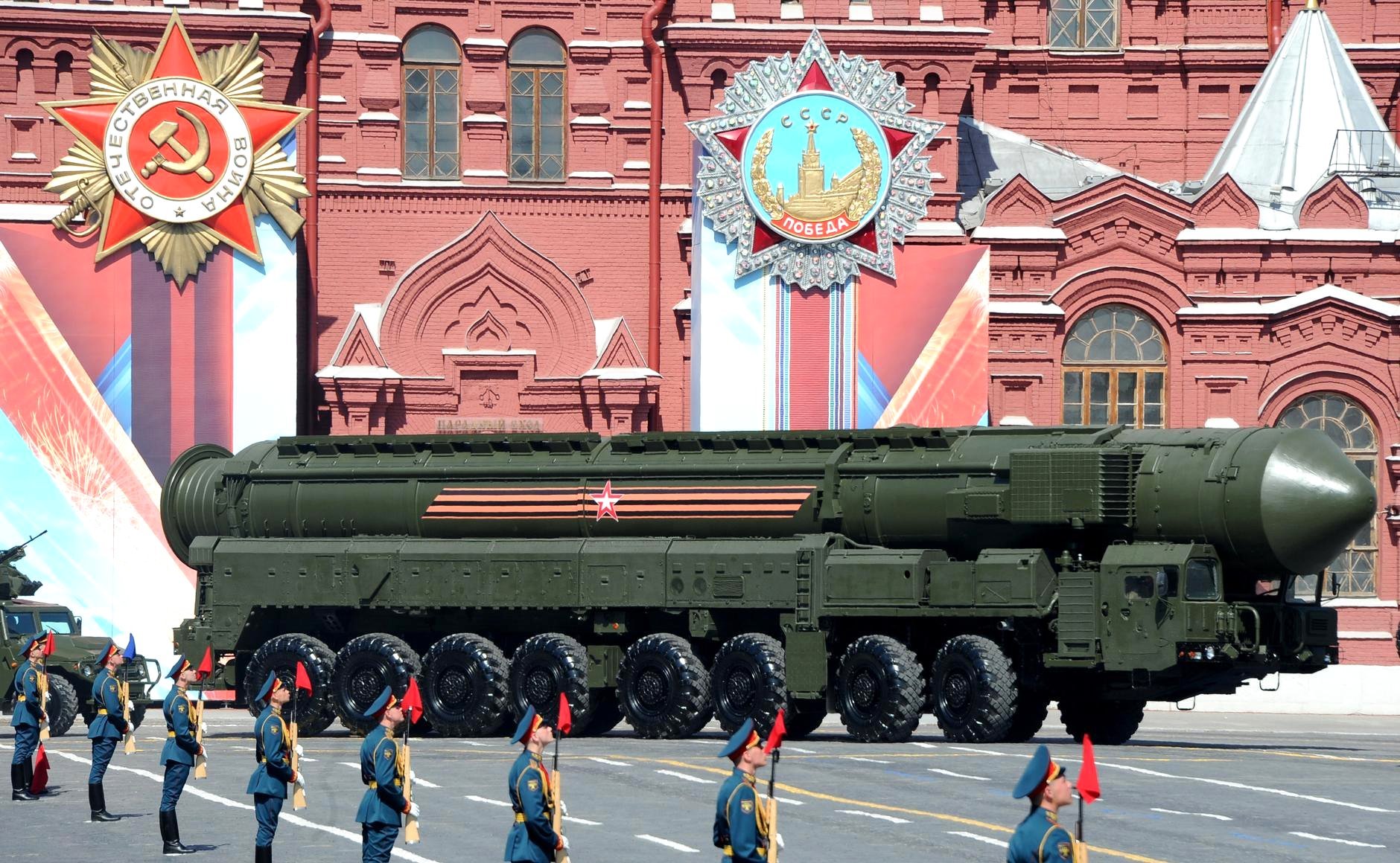 Red Square Parade: Assessing Russia's Military Strength Under Putin Red Square Parade: Assessing Russia's Military Strength Under Putin