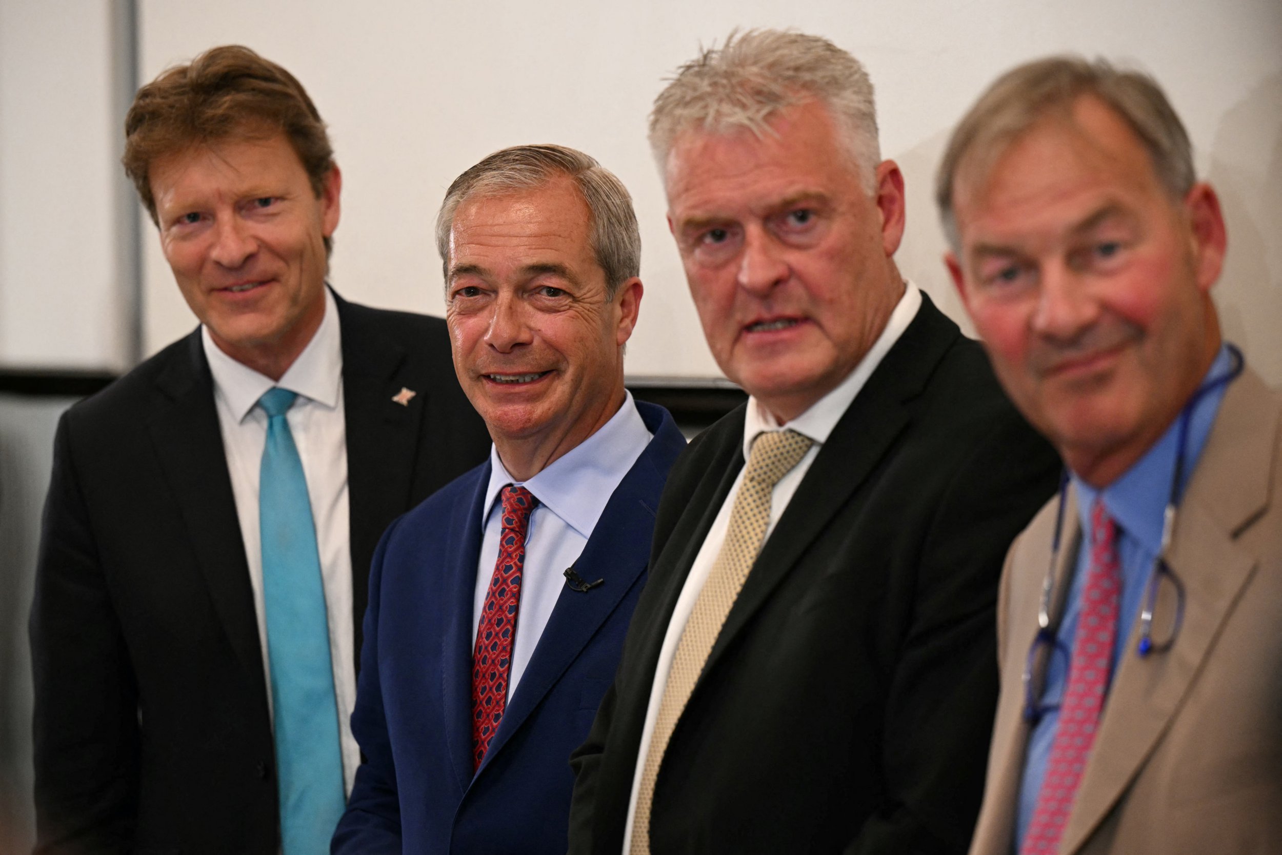 Reform UK Faces Bullying Scandal: Investigation Into Rupert Lowe's Conduct Reform UK Faces Bullying Scandal: Investigation Into Rupert Lowe's Conduct