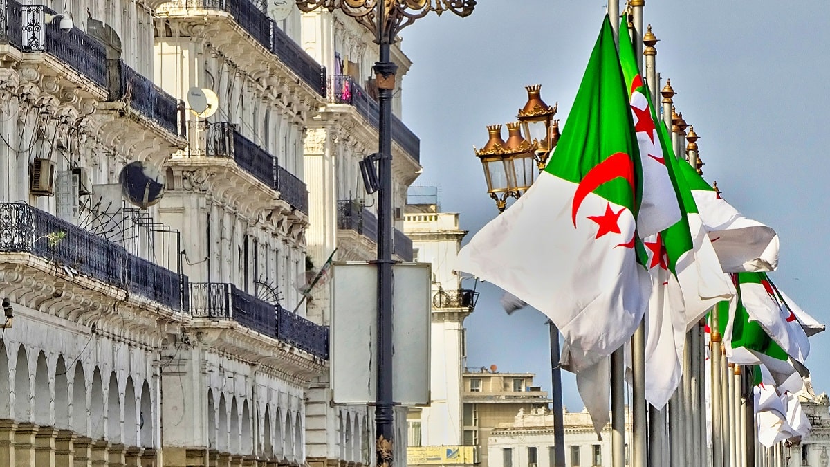 Réforme De La Loi Sur Les Partis Algériens : Réactions Du PT, FFS, RCD Et Jil Jadid Réforme De La Loi Sur Les Partis Algériens : Réactions Du PT, FFS, RCD Et Jil Jadid