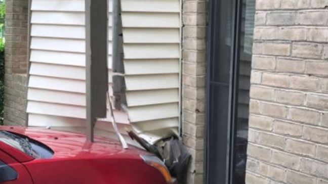 Repeated Car Crashes Into Townhouse: A CNN Video Investigation Repeated Car Crashes Into Townhouse: A CNN Video Investigation