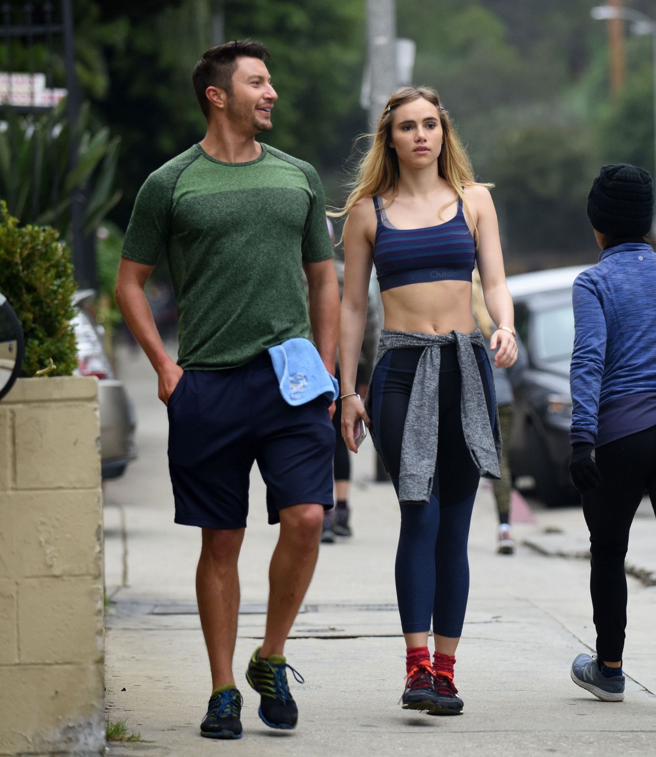 Retro Trainer Fashion: Inspired By Suki Waterhouse Retro Trainer Fashion: Inspired By Suki Waterhouse