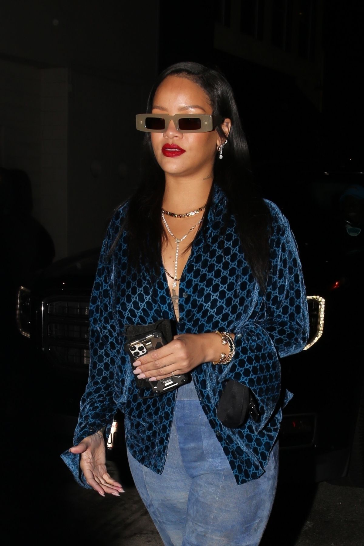 Rihanna Returns To Giorgio Baldi: Solo Dinner After Wildfire Closure Rihanna Returns To Giorgio Baldi: Solo Dinner After Wildfire Closure