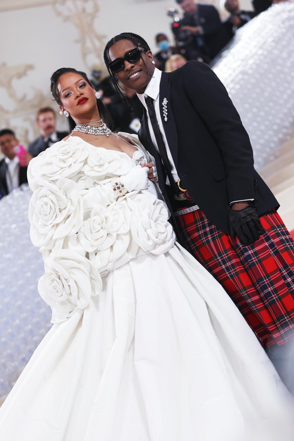 Rihanna's Third Pregnancy Announcement At The Met Gala Rihanna's Third Pregnancy Announcement At The Met Gala