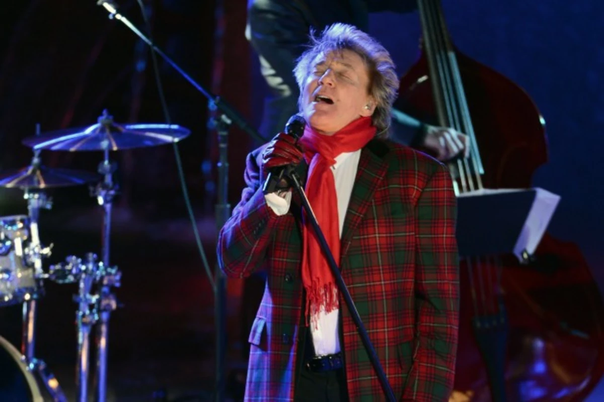 Rod Stewart Honored With Lifetime Achievement Award