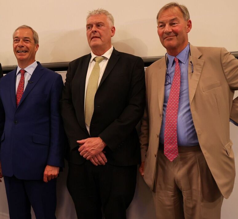 Rupert Lowe To Sue Nigel Farage: Defamation Lawsuit Over False Allegations Rupert Lowe To Sue Nigel Farage: Defamation Lawsuit Over False Allegations