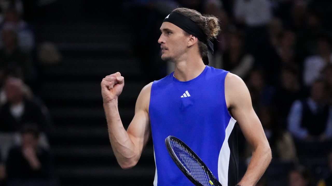 Sabalenka And Zverev: Top Seeds Dominate Early Rounds In Madrid Sabalenka And Zverev: Top Seeds Dominate Early Rounds In Madrid