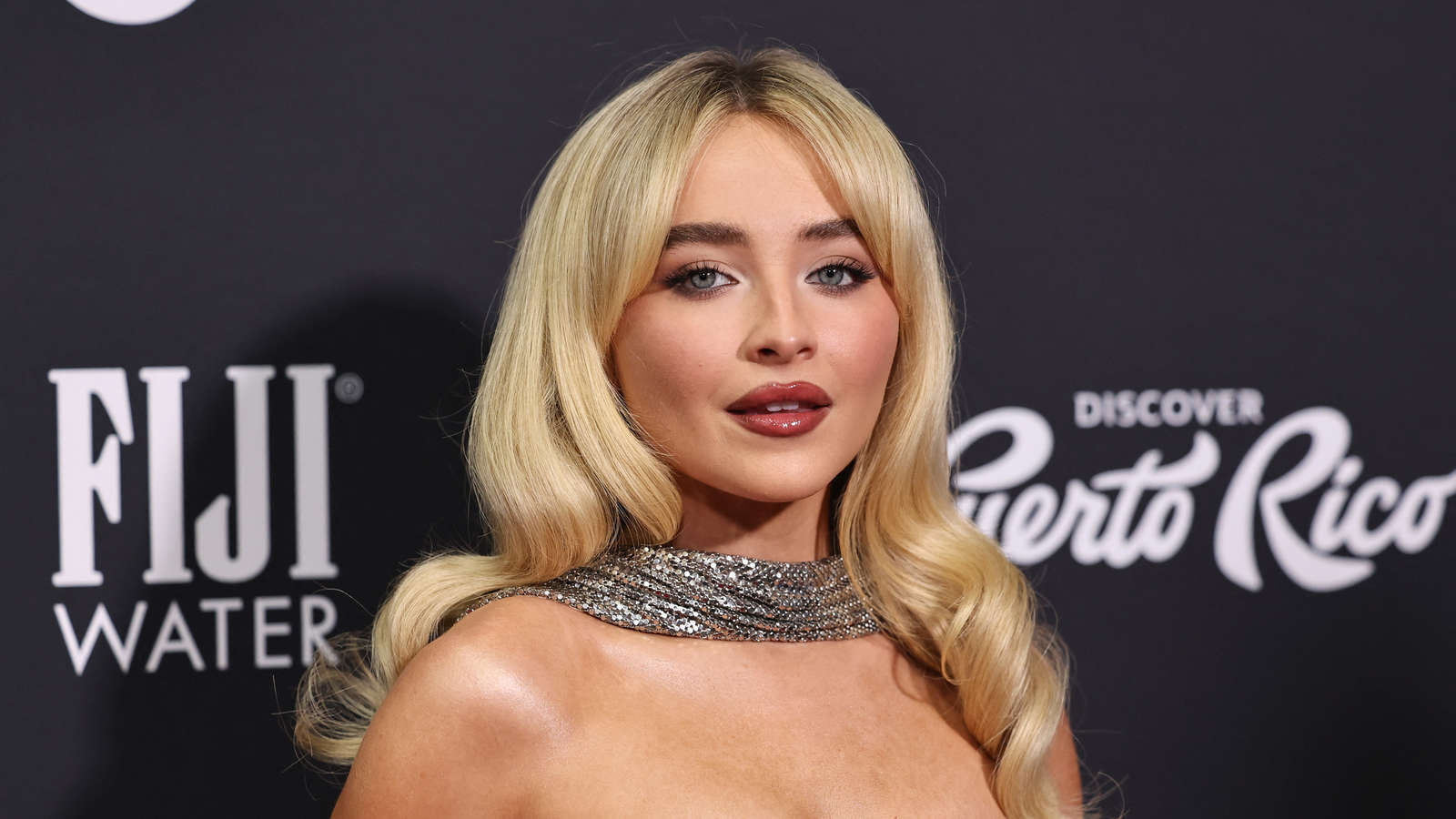 Sabrina Carpenter's Fortnite Emotes: A Guide To New Dances Sabrina Carpenter's Fortnite Emotes: A Guide To New Dances