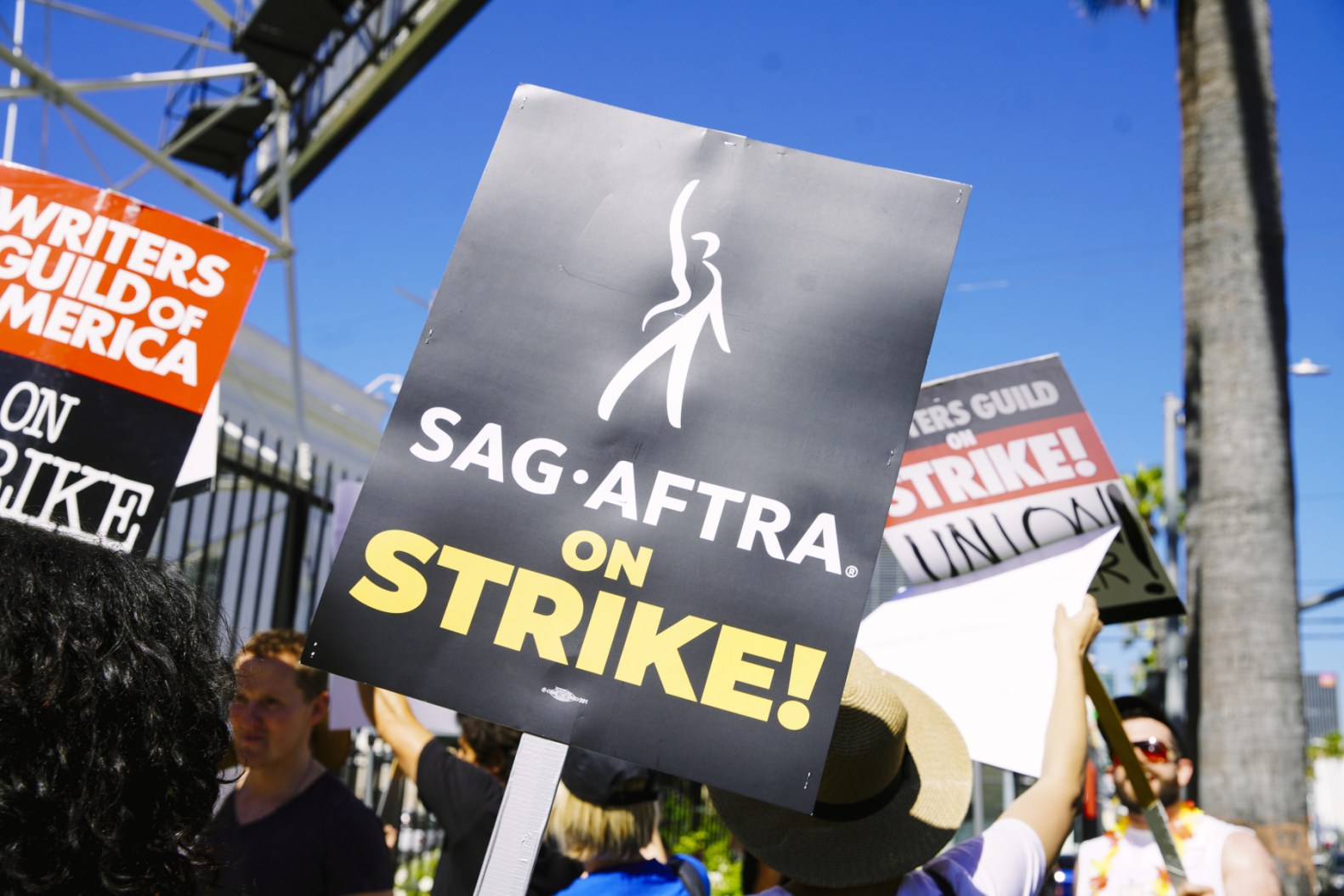 SAG-AFTRA Joins WGA On Picket Line: Hollywood Faces Unprecedented Strike SAG-AFTRA Joins WGA On Picket Line: Hollywood Faces Unprecedented Strike