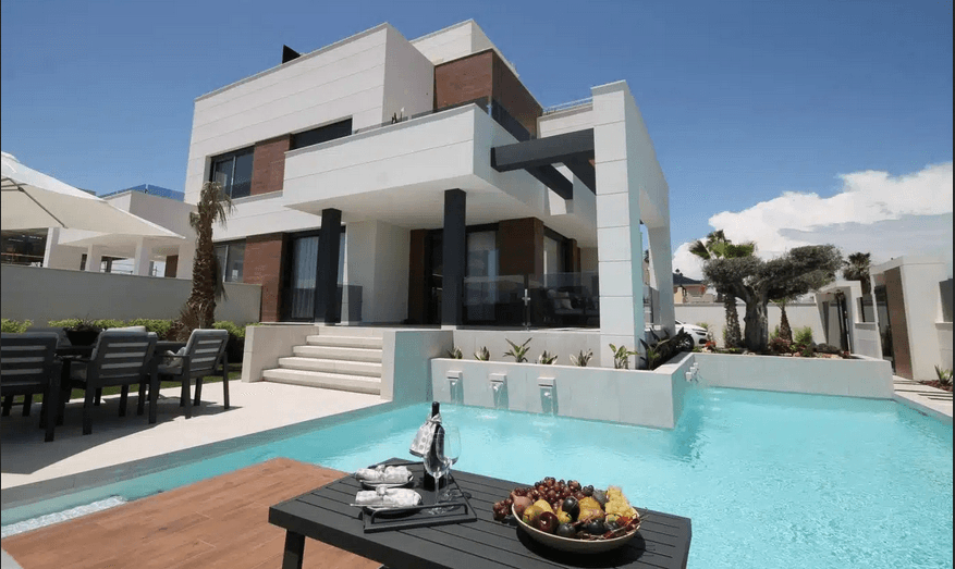 Securing Your A Place In The Sun: Essential Tips For Overseas Property Purchase Securing Your A Place In The Sun: Essential Tips For Overseas Property Purchase