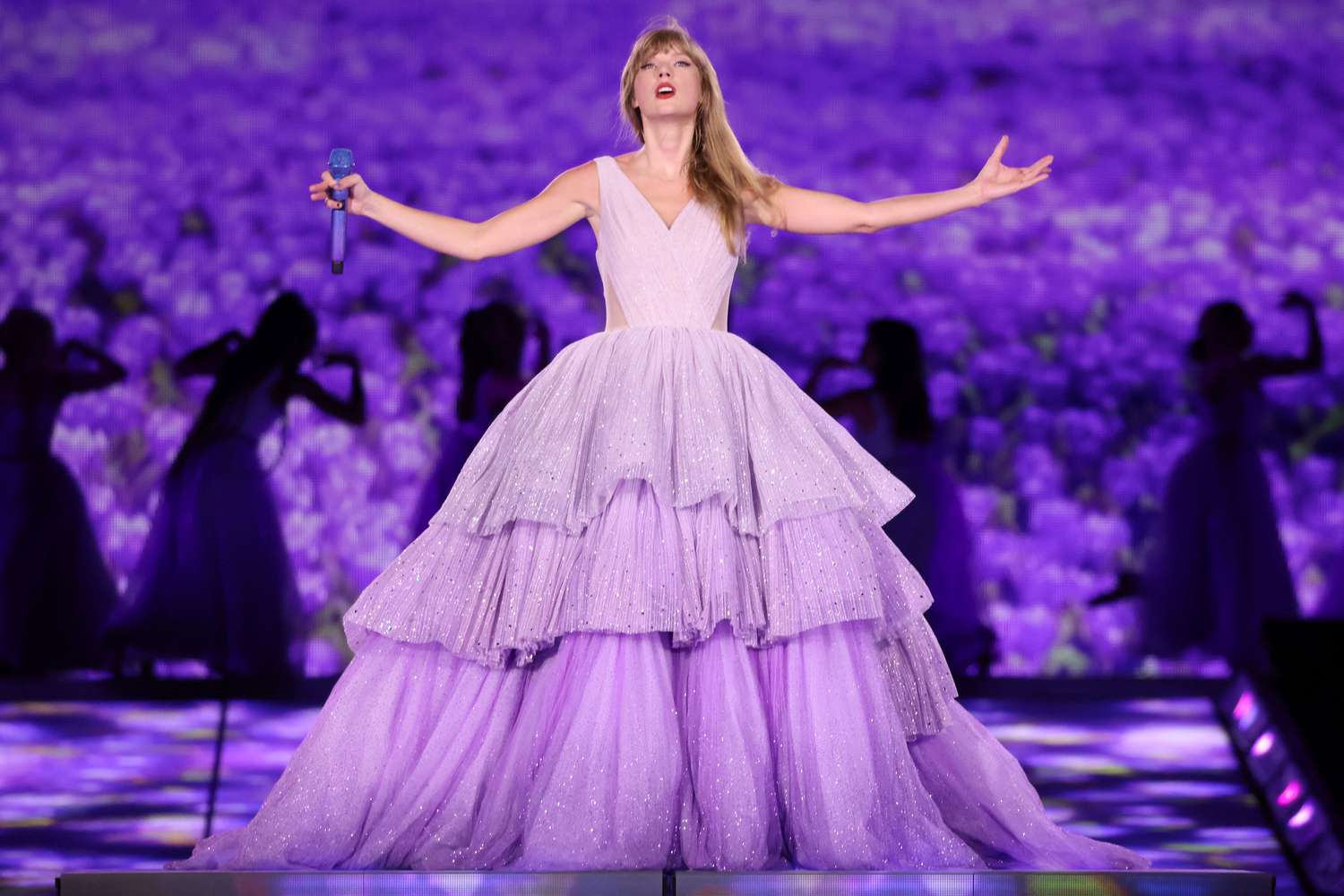See Taylor Swift's Eras Tour Outfits: High-Resolution Photos And Analysis See Taylor Swift's Eras Tour Outfits: High-Resolution Photos And Analysis
