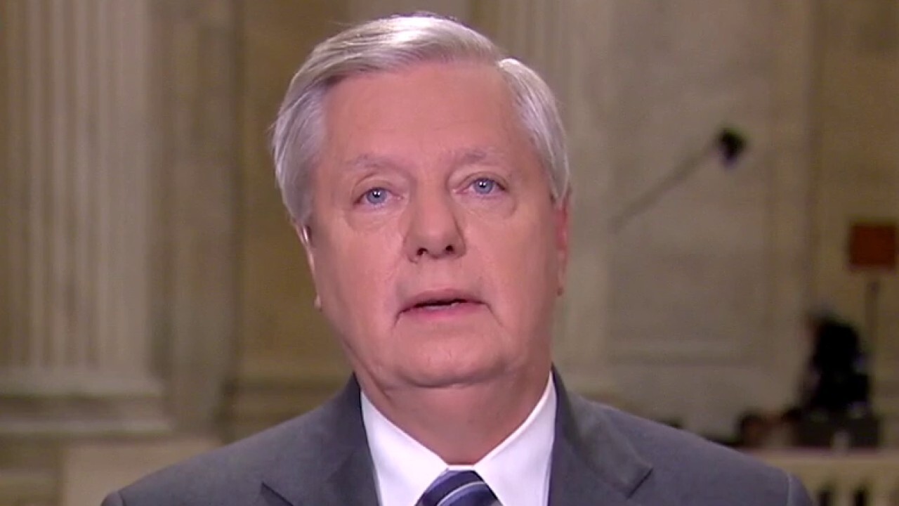 Senator Graham Threatens Severe Sanctions Against Russia Over Ukraine Ceasefire Senator Graham Threatens Severe Sanctions Against Russia Over Ukraine Ceasefire