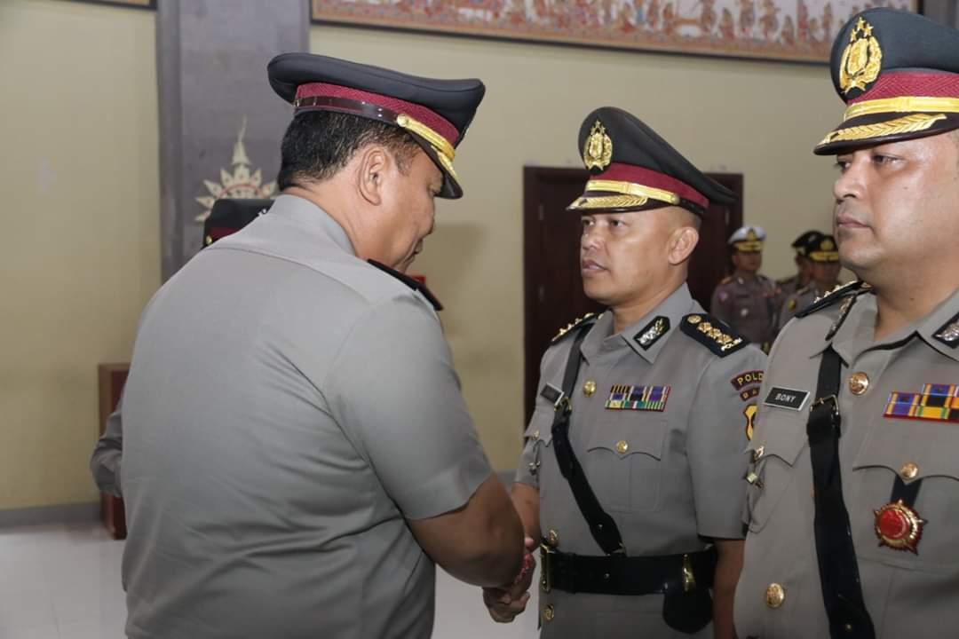 Sertijab 7 Pamen Polda Bali Dipimpin Kapolda Irjen Daniel: Apa Saja Pesannya? Sertijab 7 Pamen Polda Bali Dipimpin Kapolda Irjen Daniel: Apa Saja Pesannya?