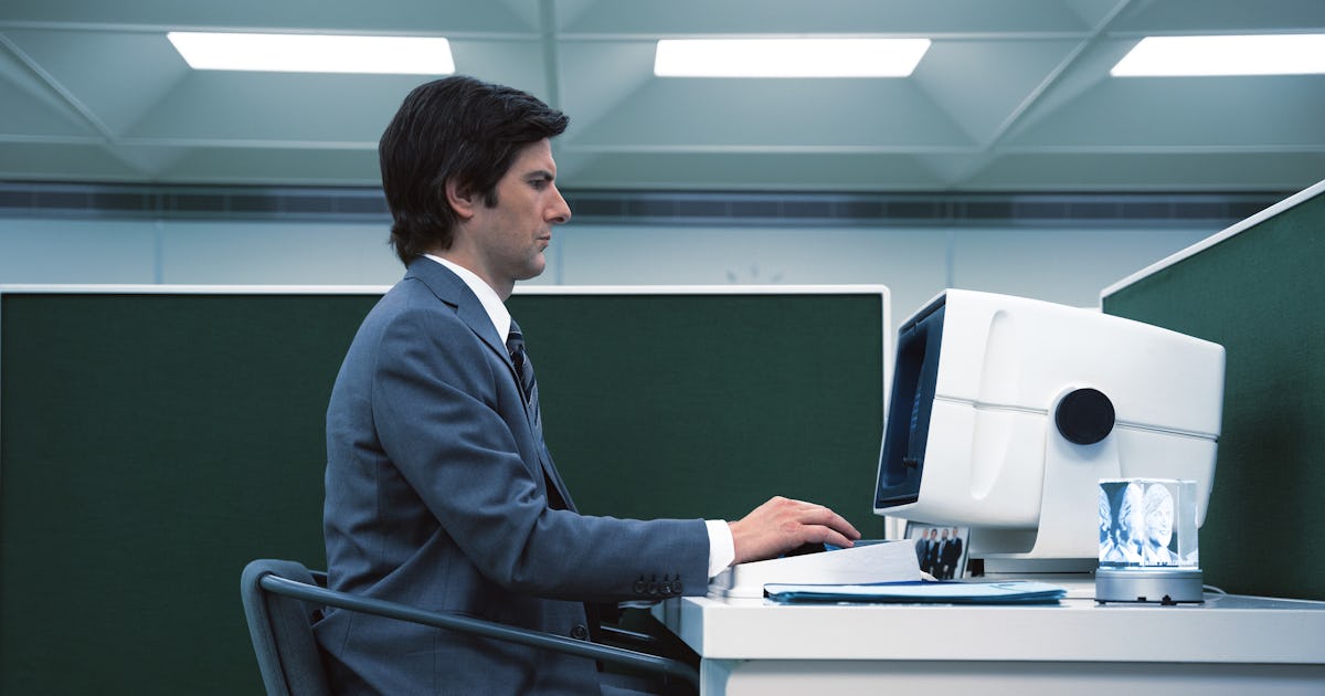 Severance: Ben Stiller Compares Lumon Industries To Apple Severance: Ben Stiller Compares Lumon Industries To Apple