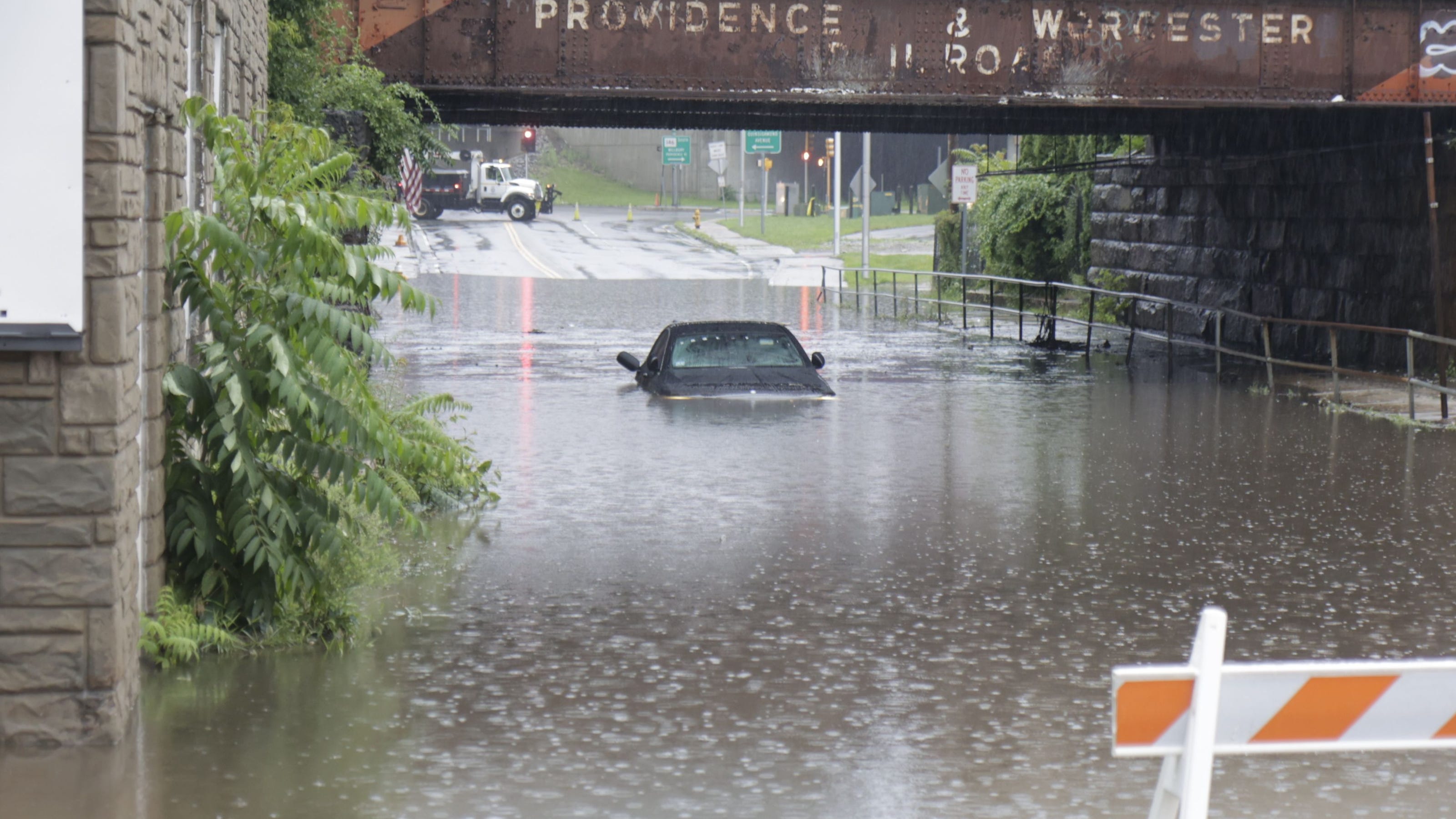 Severe Thunderstorms Bring Flash Flood Warning To Hampshire And Worcester Severe Thunderstorms Bring Flash Flood Warning To Hampshire And Worcester