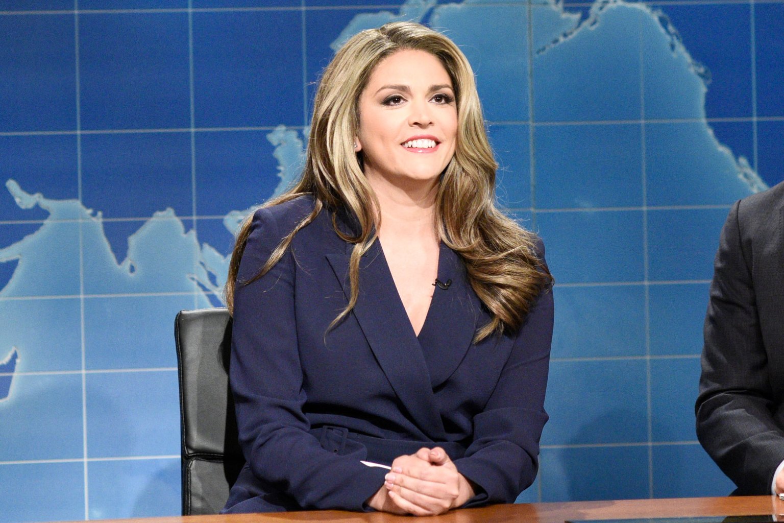 'SNL' Cold Open: Cecily Strong And Colin Jost's Surprise Return 'SNL' Cold Open: Cecily Strong And Colin Jost's Surprise Return