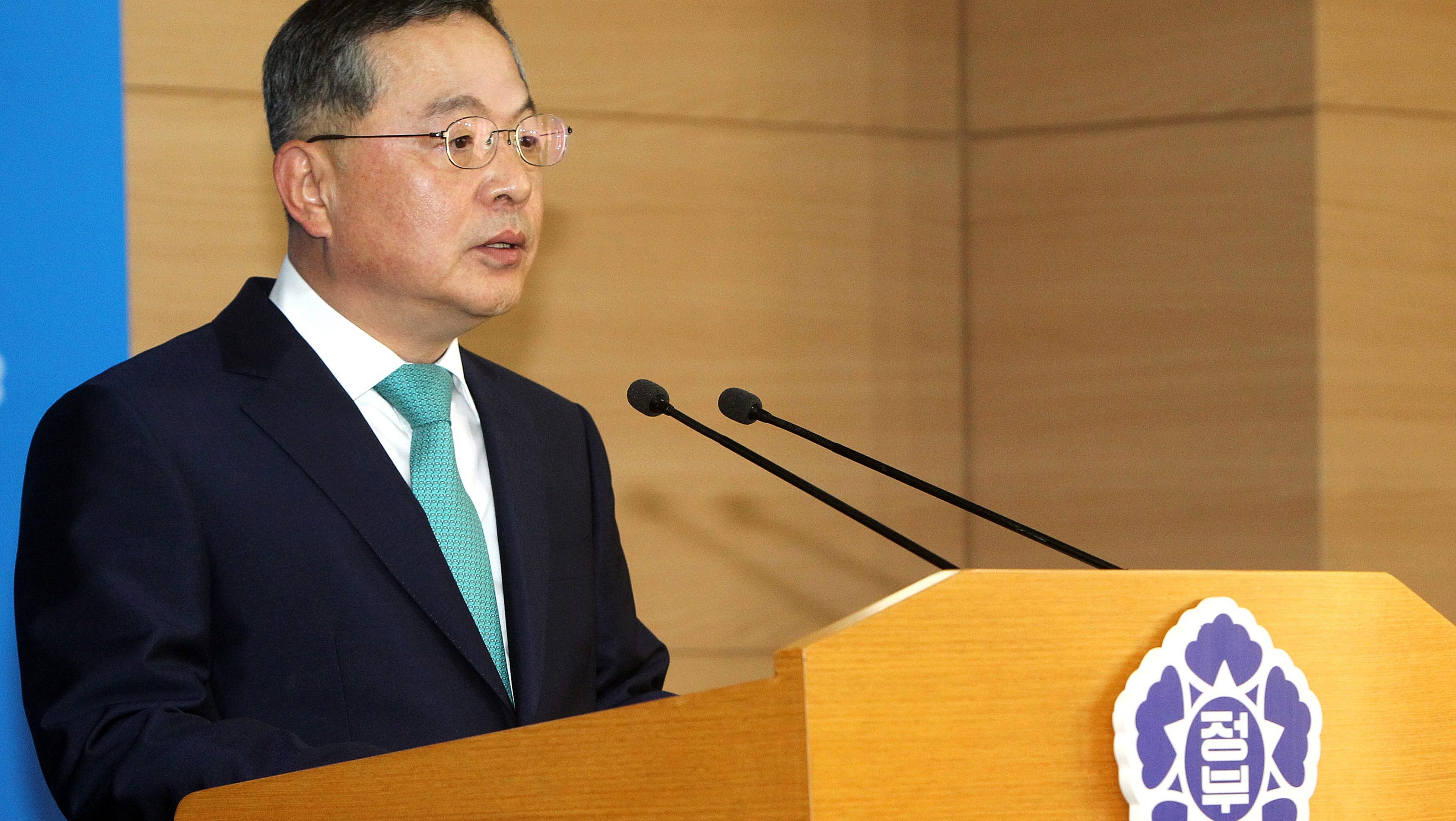 South Korea PM Han Resigns, Announces Presidential Run South Korea PM Han Resigns, Announces Presidential Run
