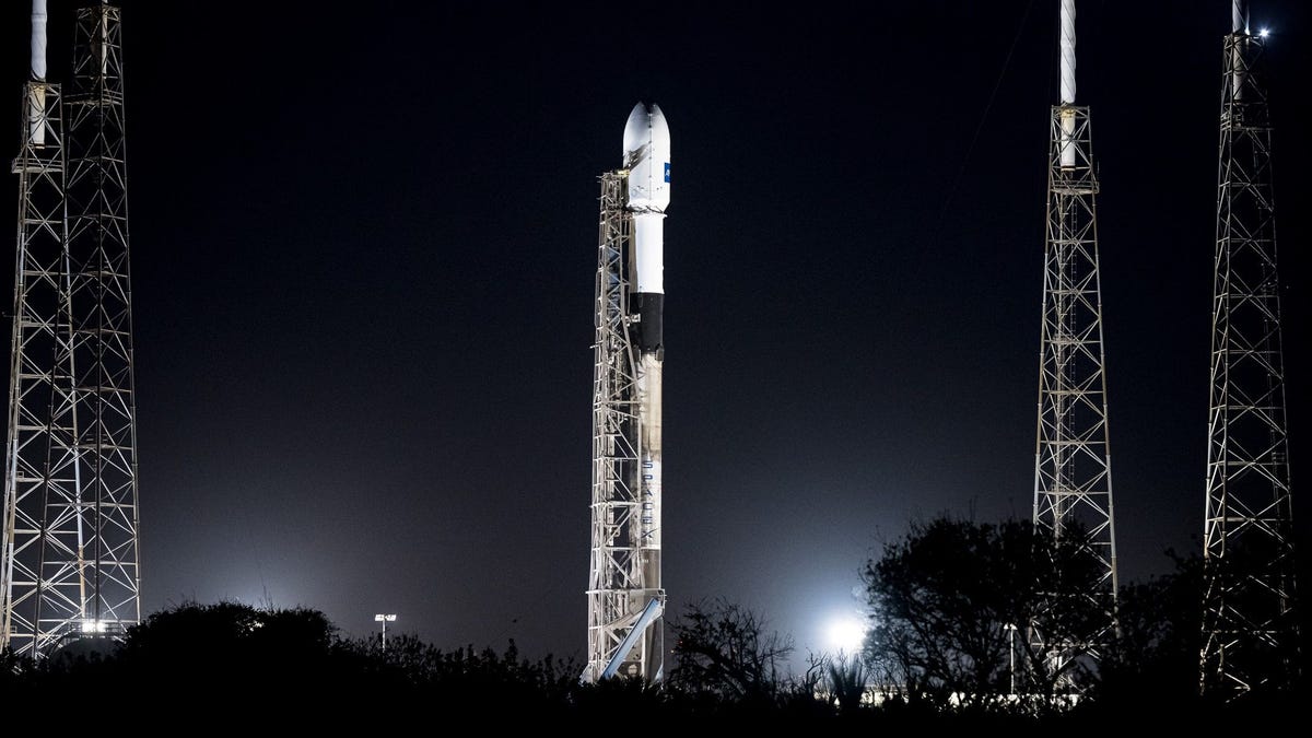 SpaceX Starlink Mission Update: 27 Satellites Launched Via Falcon 9 SpaceX Starlink Mission Update: 27 Satellites Launched Via Falcon 9