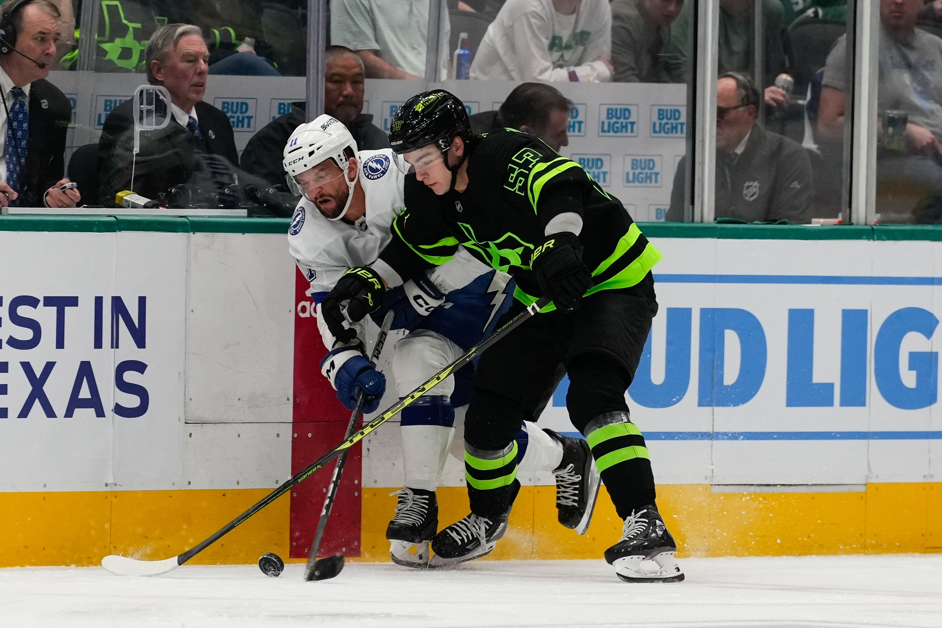 Stars Take 3-2 Series Lead With Johnston's Lightning-Fast Goal Stars Take 3-2 Series Lead With Johnston's Lightning-Fast Goal