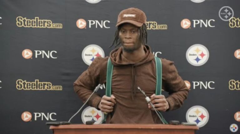 Steelers' Pickens Contract Talks Stall: Departure Before 2026 A Possibility Steelers' Pickens Contract Talks Stall: Departure Before 2026 A Possibility