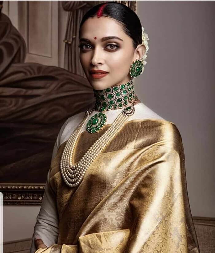 Suhana Khan And Deepika Padukone: Golden Glamour's Latest Icons Suhana Khan And Deepika Padukone: Golden Glamour's Latest Icons
