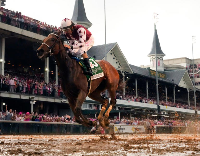 Superstar Simone Biles: Kentucky Derby Superstar Simone Biles: Kentucky Derby