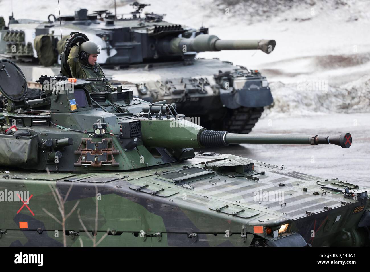 Swedish Tanks + Finnish Troops = A Powerful Pan-Nordic Defense? Swedish Tanks + Finnish Troops = A Powerful Pan-Nordic Defense?