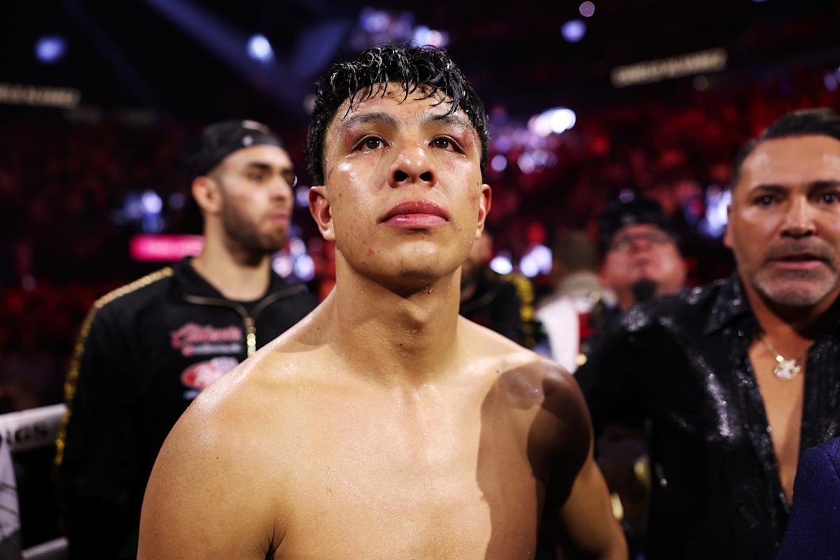 Tactical Masterclass: Munguia's Winning Strategy In The Surace Rematch