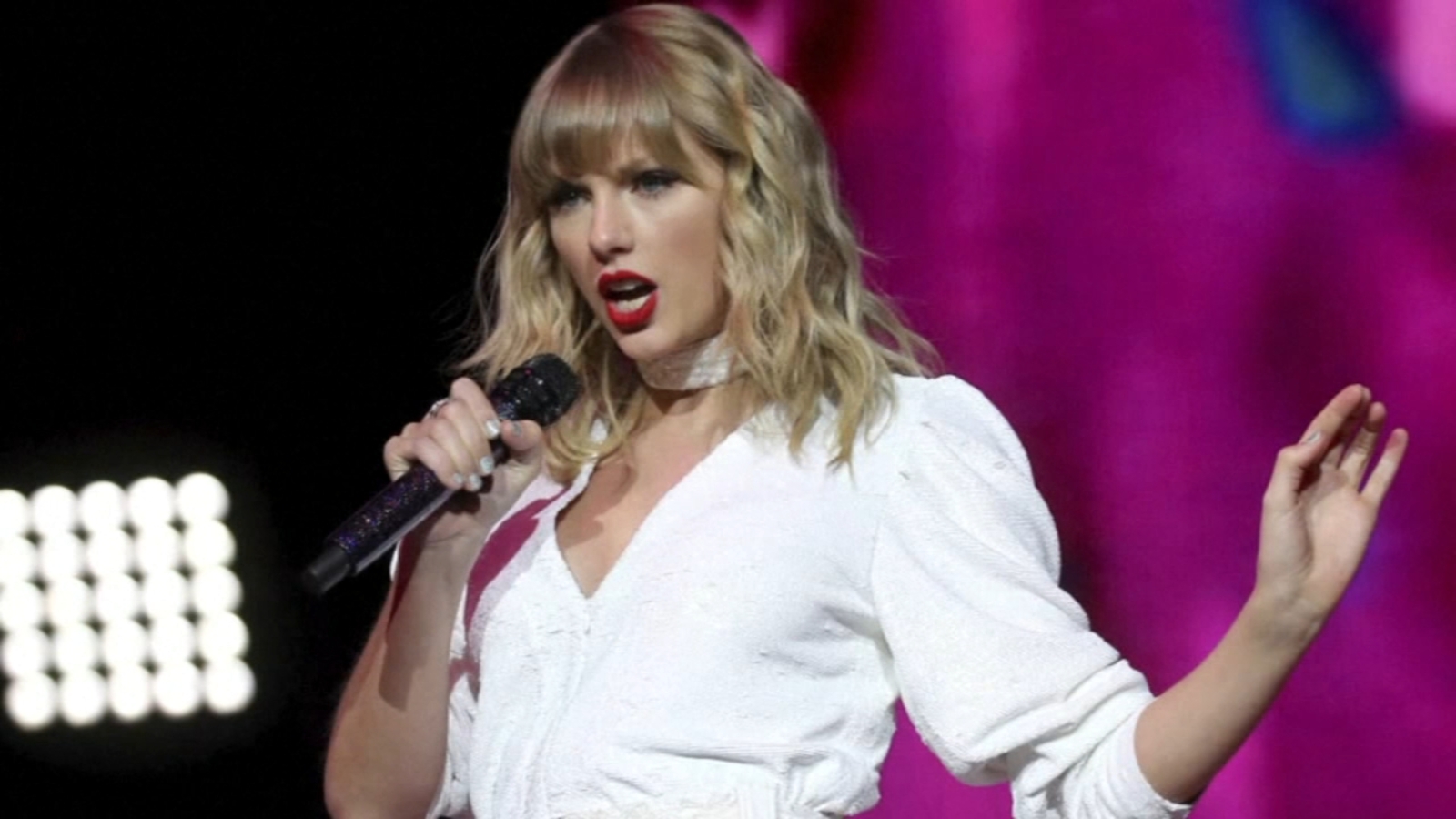 Taylor Swift Ticket Sales: Ticketmaster Updates Queue System Taylor Swift Ticket Sales: Ticketmaster Updates Queue System