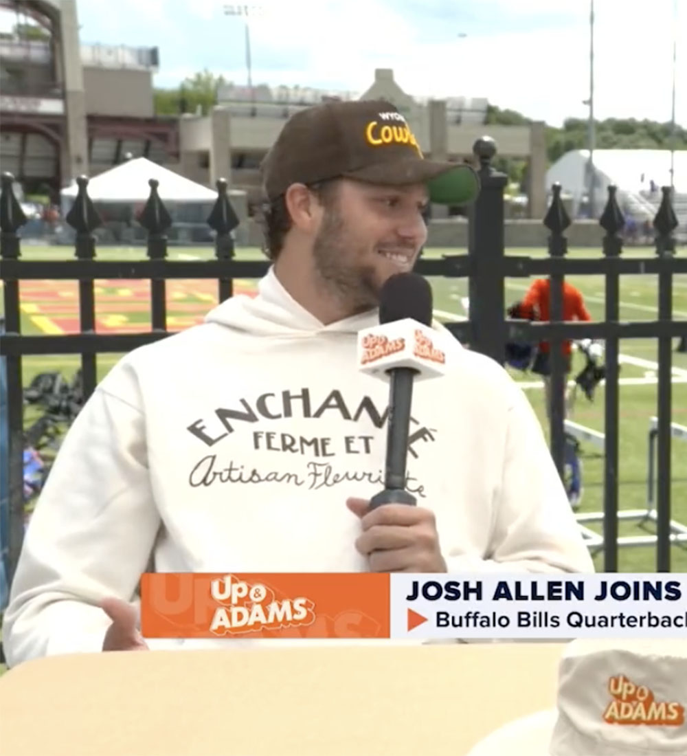 Taylor Swift, Travis Kelce, And Josh Allen: A Relationship Comparison Taylor Swift, Travis Kelce, And Josh Allen: A Relationship Comparison