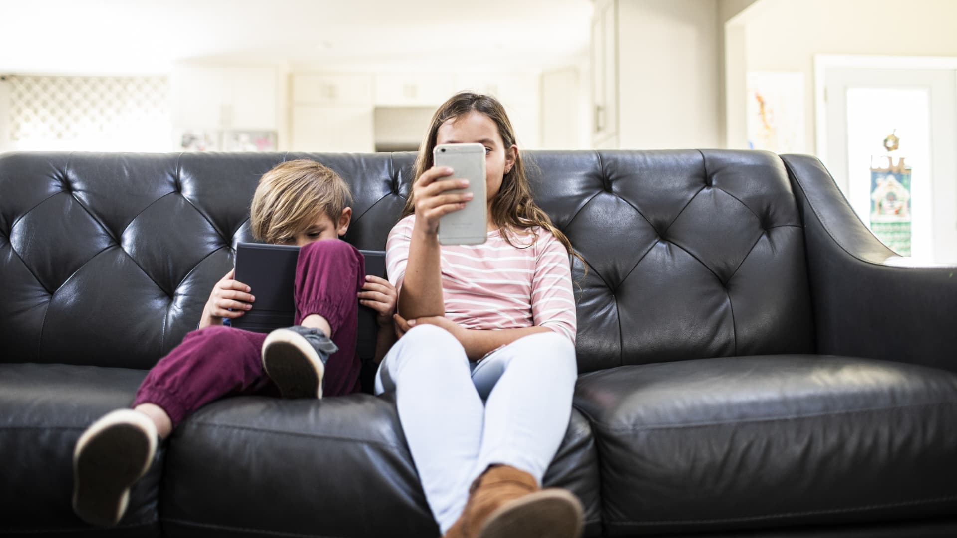 Texas Lawmakers Consider Social Media Restrictions For Minors Texas Lawmakers Consider Social Media Restrictions For Minors