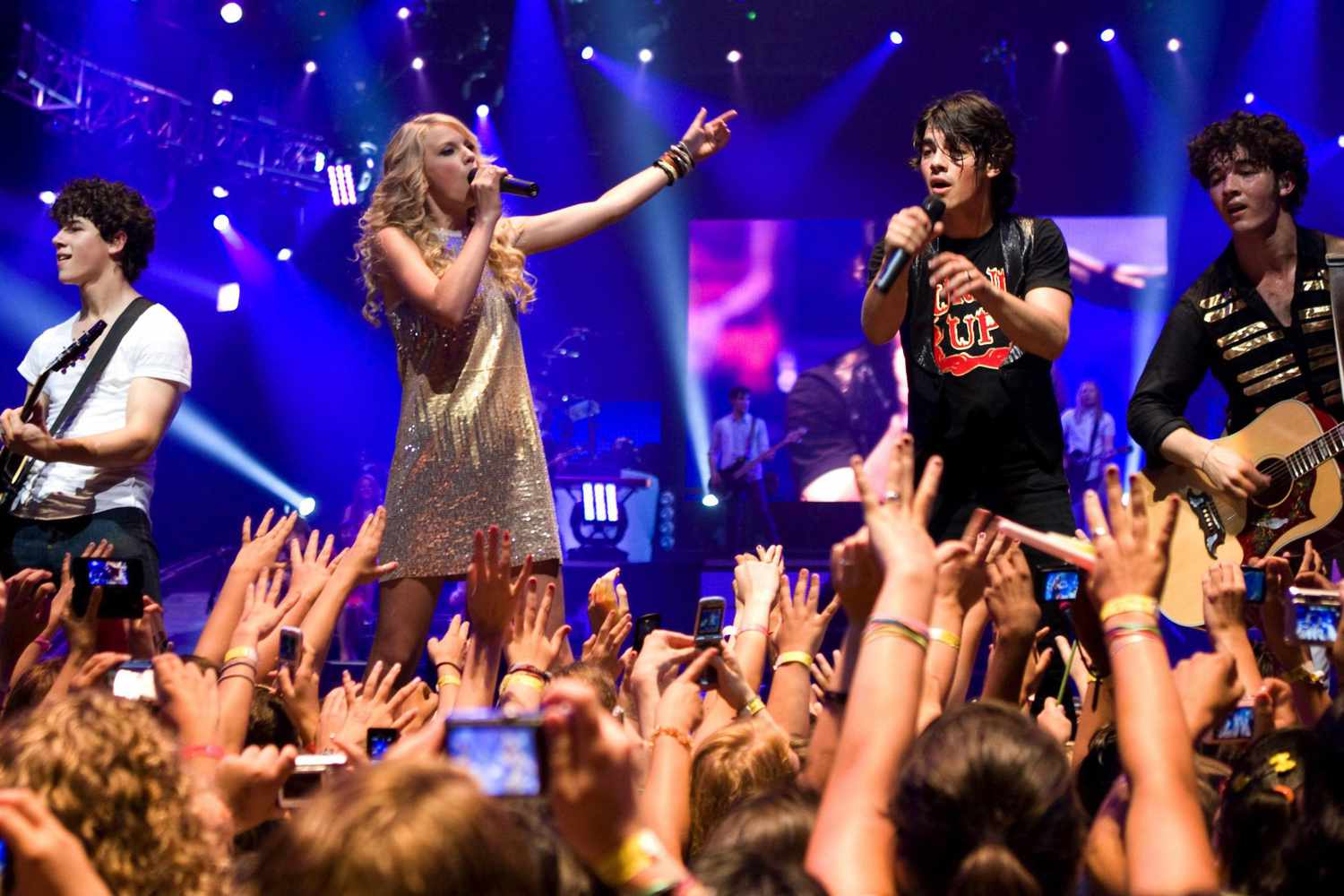 The Best Response: How Joe Jonas Handled A Fan's Problem The Best Response: How Joe Jonas Handled A Fan's Problem