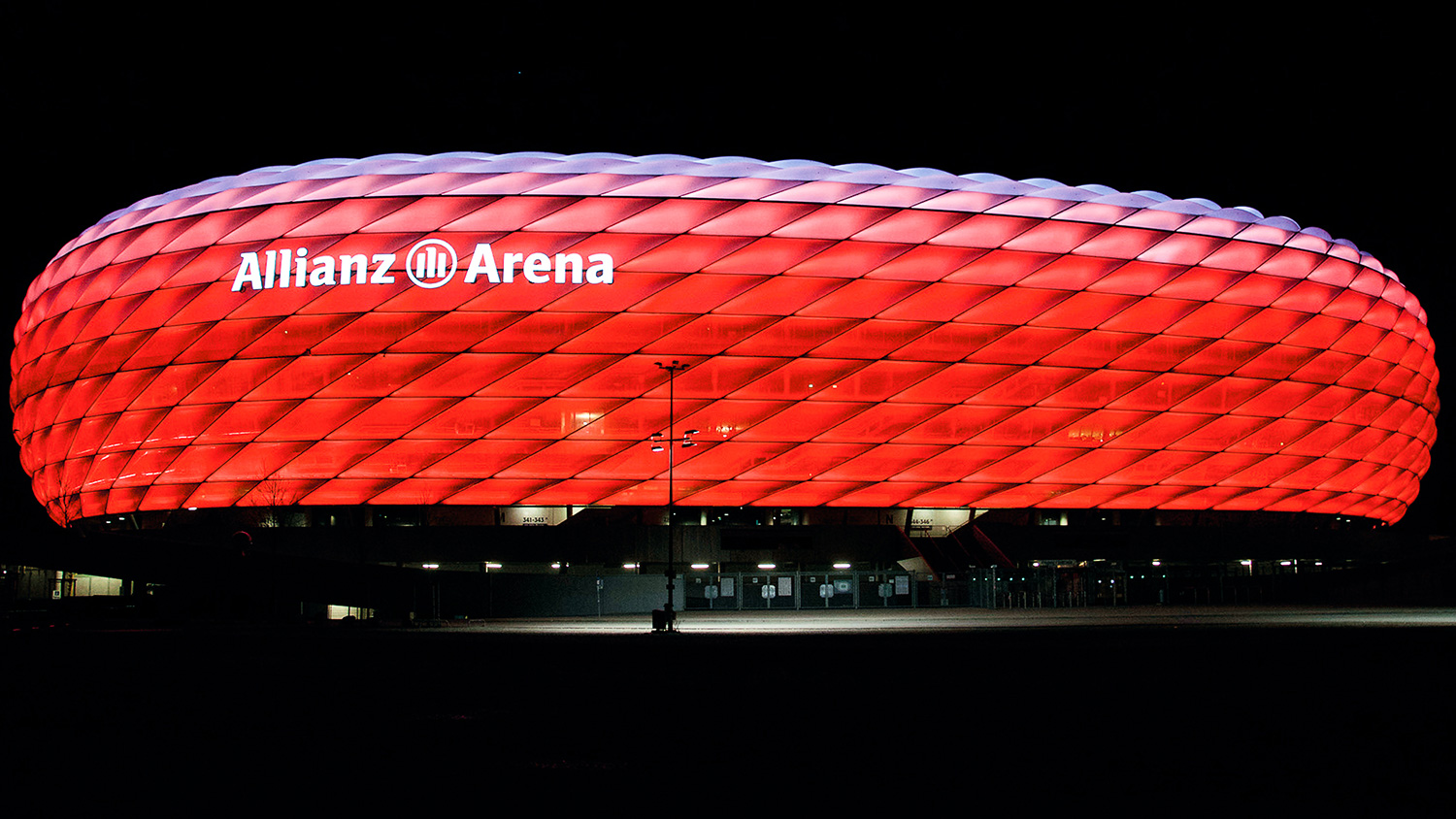 The End Of An Era: Thomas Müller's Emotional Allianz Arena Goodbye
