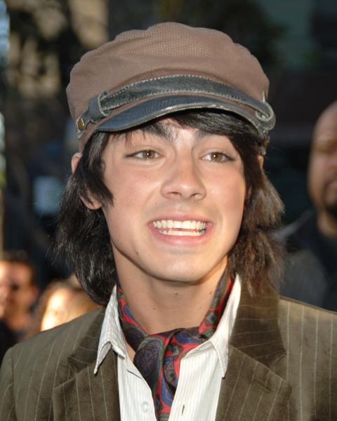 The Hilarious Story Of Joe Jonas And A Fighting Couple The Hilarious Story Of Joe Jonas And A Fighting Couple