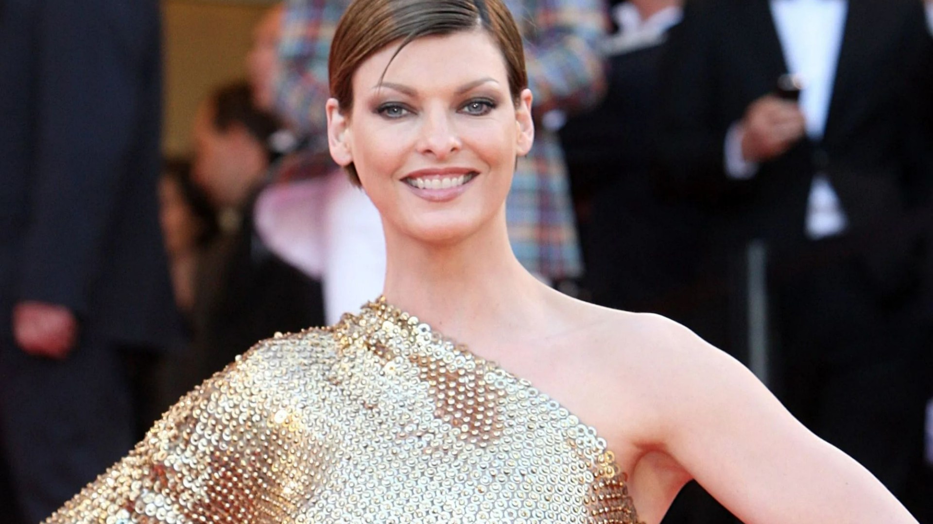 The Importance Of Friendship After A Mastectomy: Linda Evangelista's Perspective The Importance Of Friendship After A Mastectomy: Linda Evangelista's Perspective