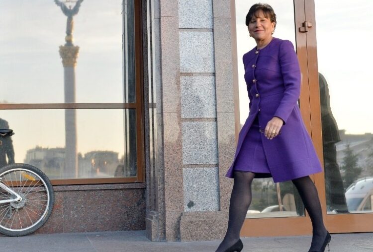 The Pritzker Dynasty And Harvard: Penny Pritzker's Involvement In The University's Admissions Process The Pritzker Dynasty And Harvard: Penny Pritzker's Involvement In The University's Admissions Process
