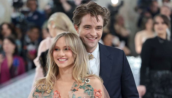 The Unexpected Source Of Suki Waterhouse's Style: A Small-Town Designer The Unexpected Source Of Suki Waterhouse's Style: A Small-Town Designer