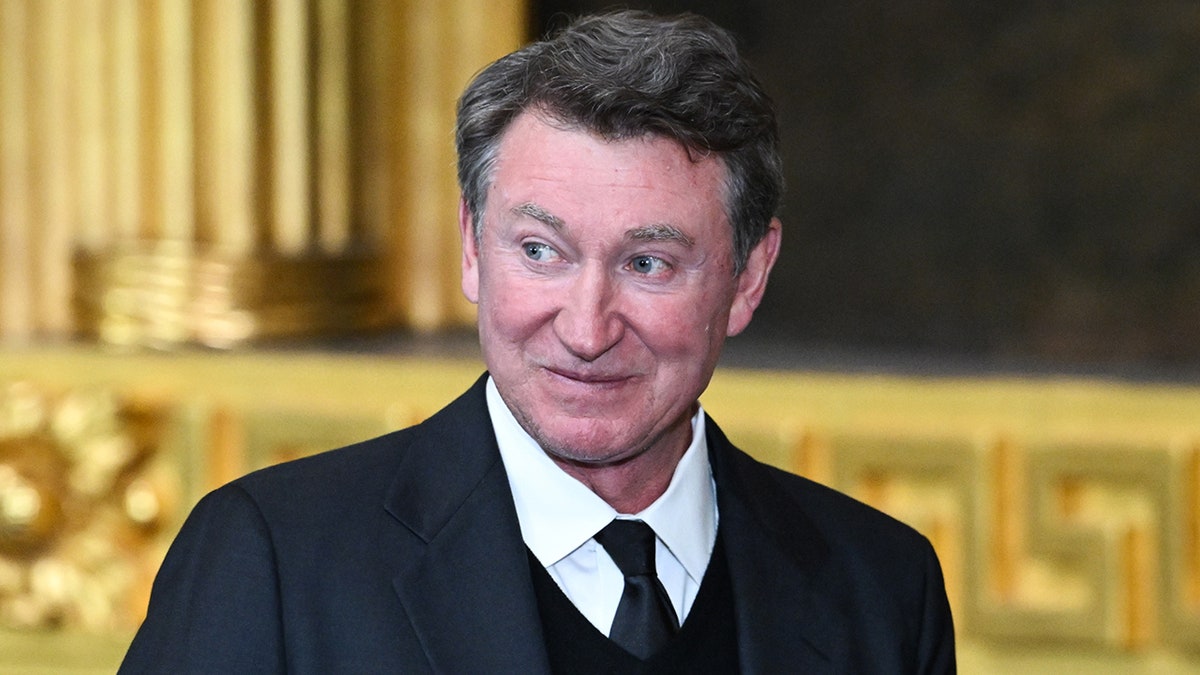 The Wayne Gretzky Loyalty Debate: Examining Trump's Impact On Canadian Sentiment The Wayne Gretzky Loyalty Debate: Examining Trump's Impact On Canadian Sentiment