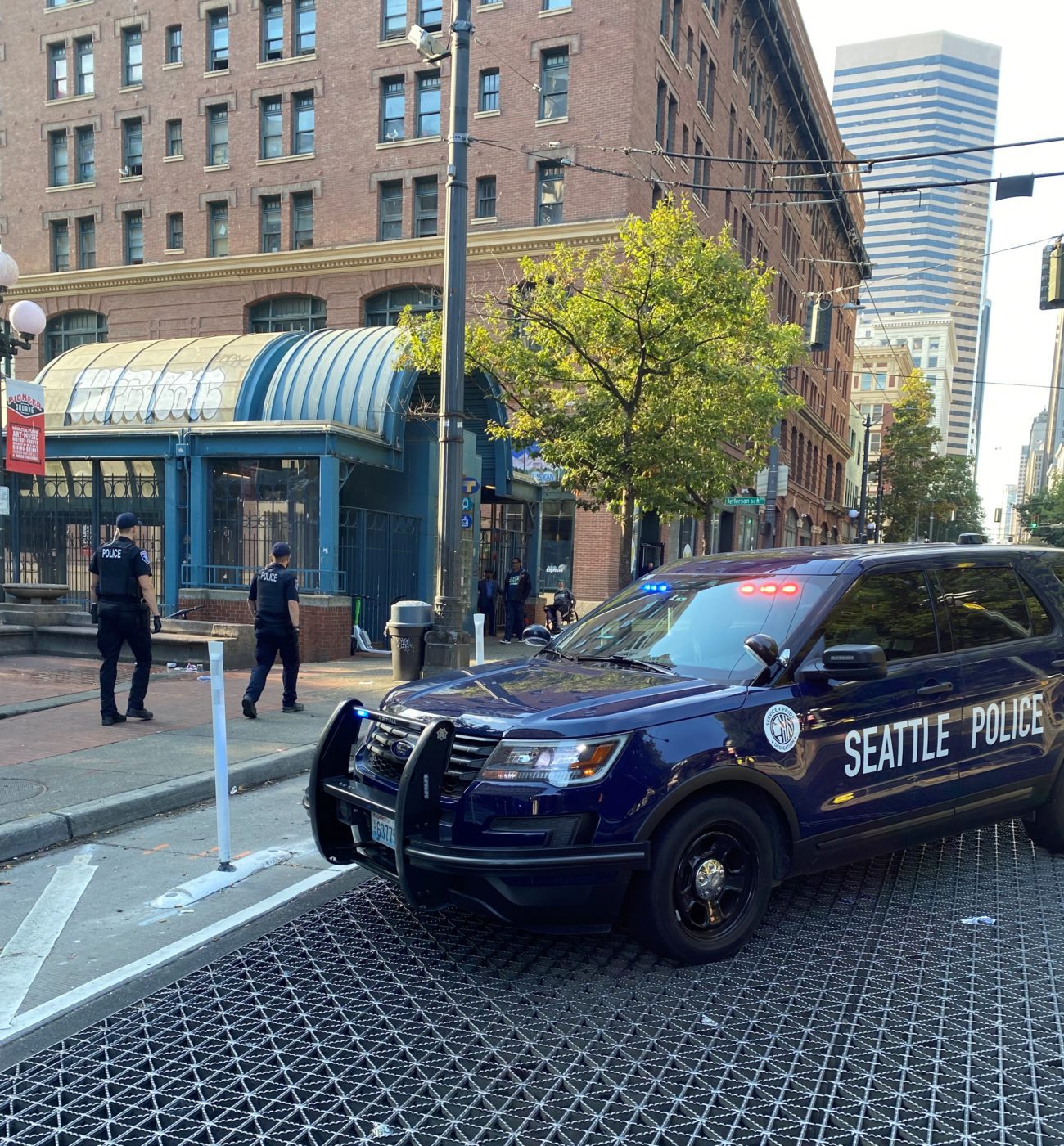 Three Killed In Pioneer Square Shooting: Seattle Police Investigation Underway Three Killed In Pioneer Square Shooting: Seattle Police Investigation Underway