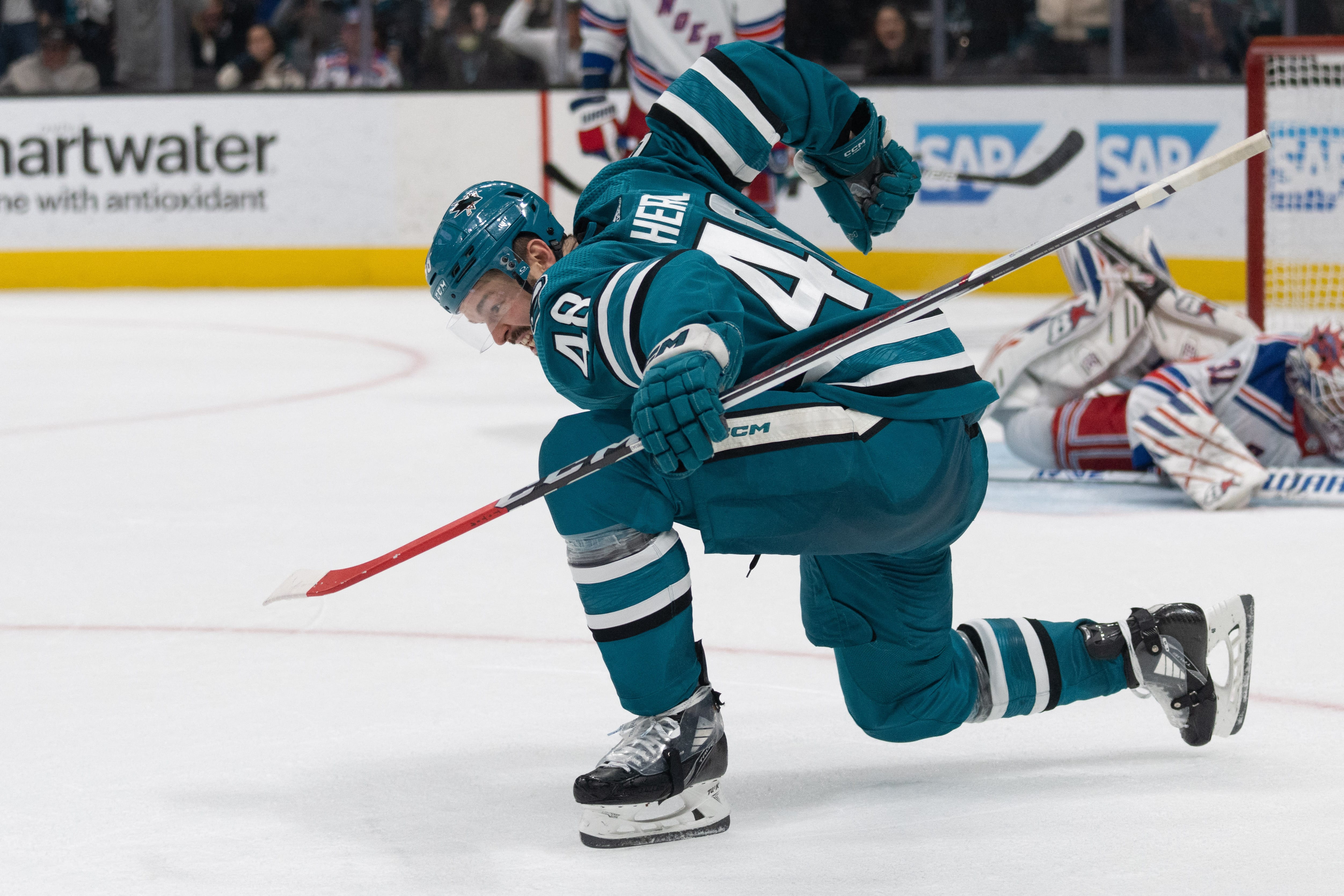 Tomas Hertl Dominates: Golden Knights Win Over Red Wings Tomas Hertl Dominates: Golden Knights Win Over Red Wings