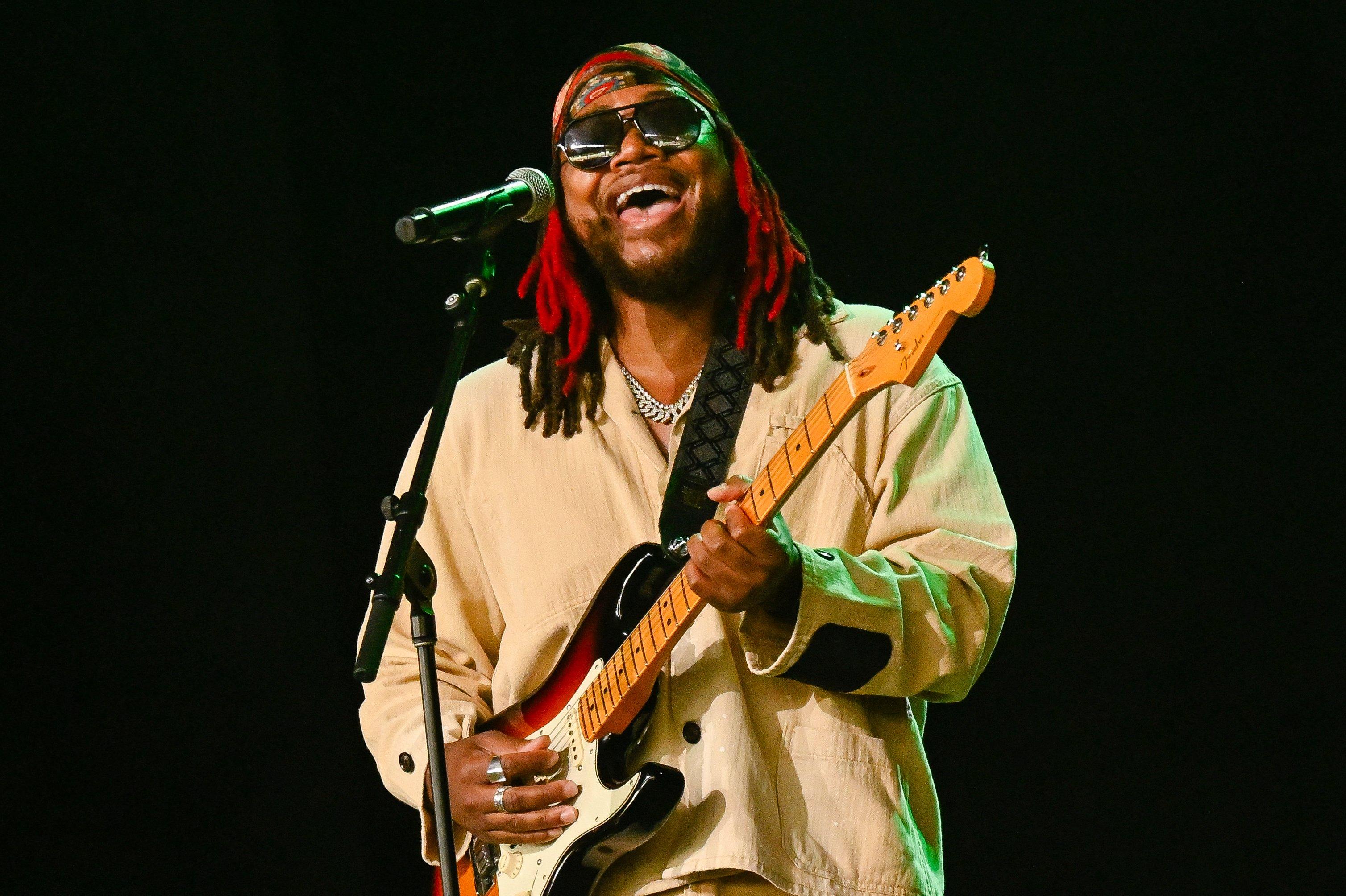 Top R&B Songs: Leon Thomas And FLO's Must-Hear Releases Top R&B Songs: Leon Thomas And FLO's Must-Hear Releases