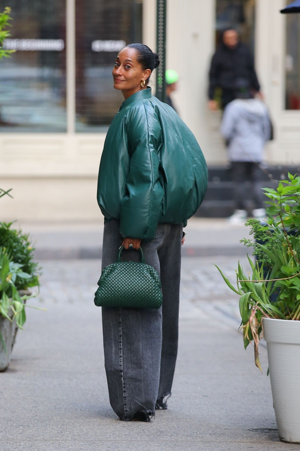 Tracee Ellis Ross In Electric Yellow At Marni Fall 2025 Show Tracee Ellis Ross In Electric Yellow At Marni Fall 2025 Show